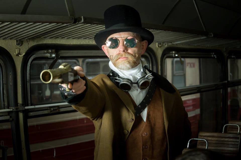 Kostium SteamPunkowy Gentleman – Retro Przygoda w Stylu Victorii - obrazek 2